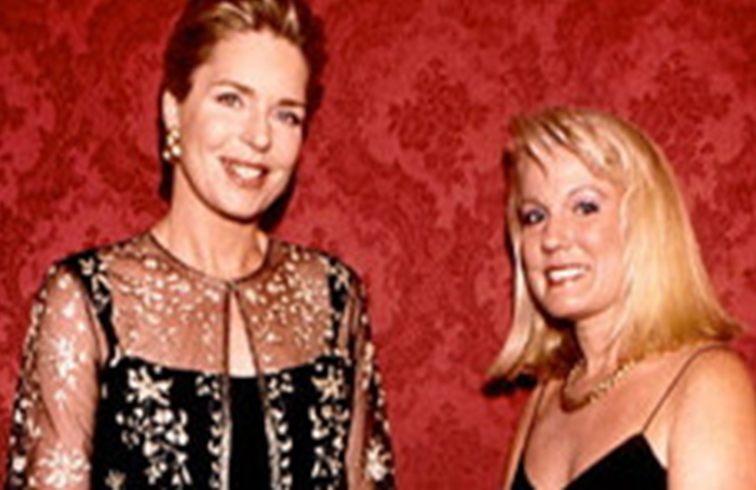 Queen_Noor_and_Daphne_Barakr-e1428531191253